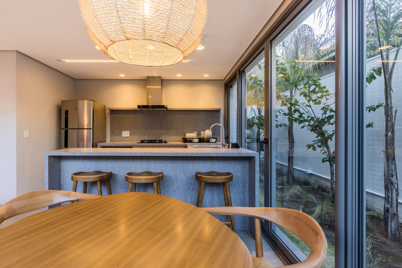 Espaço gourmet do Artus com área externa — vista 3